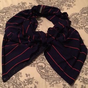 Lululemon scarf